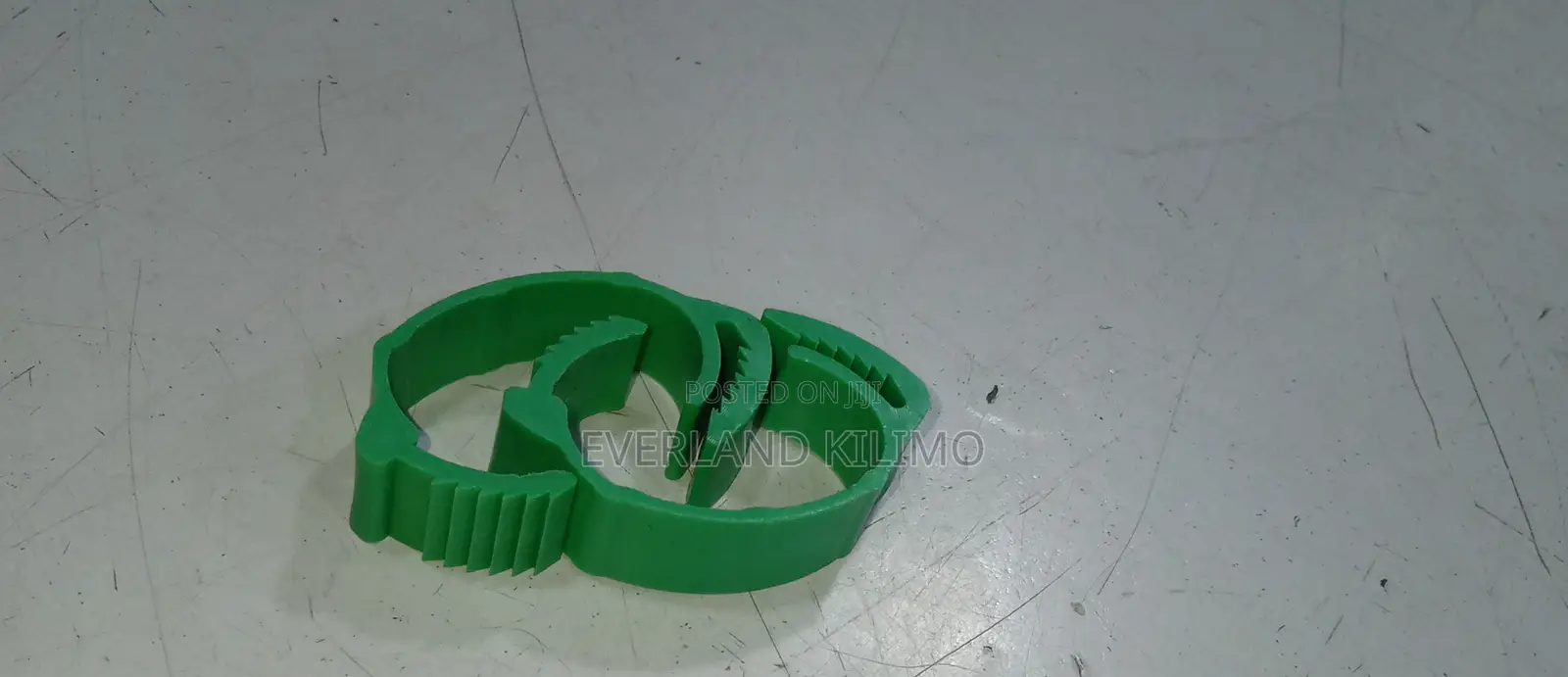 Adjustable Big Green Chicken Bands