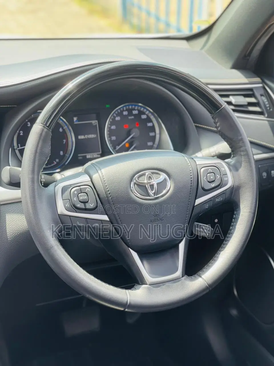 Toyota Harrier 2.0 2018 White