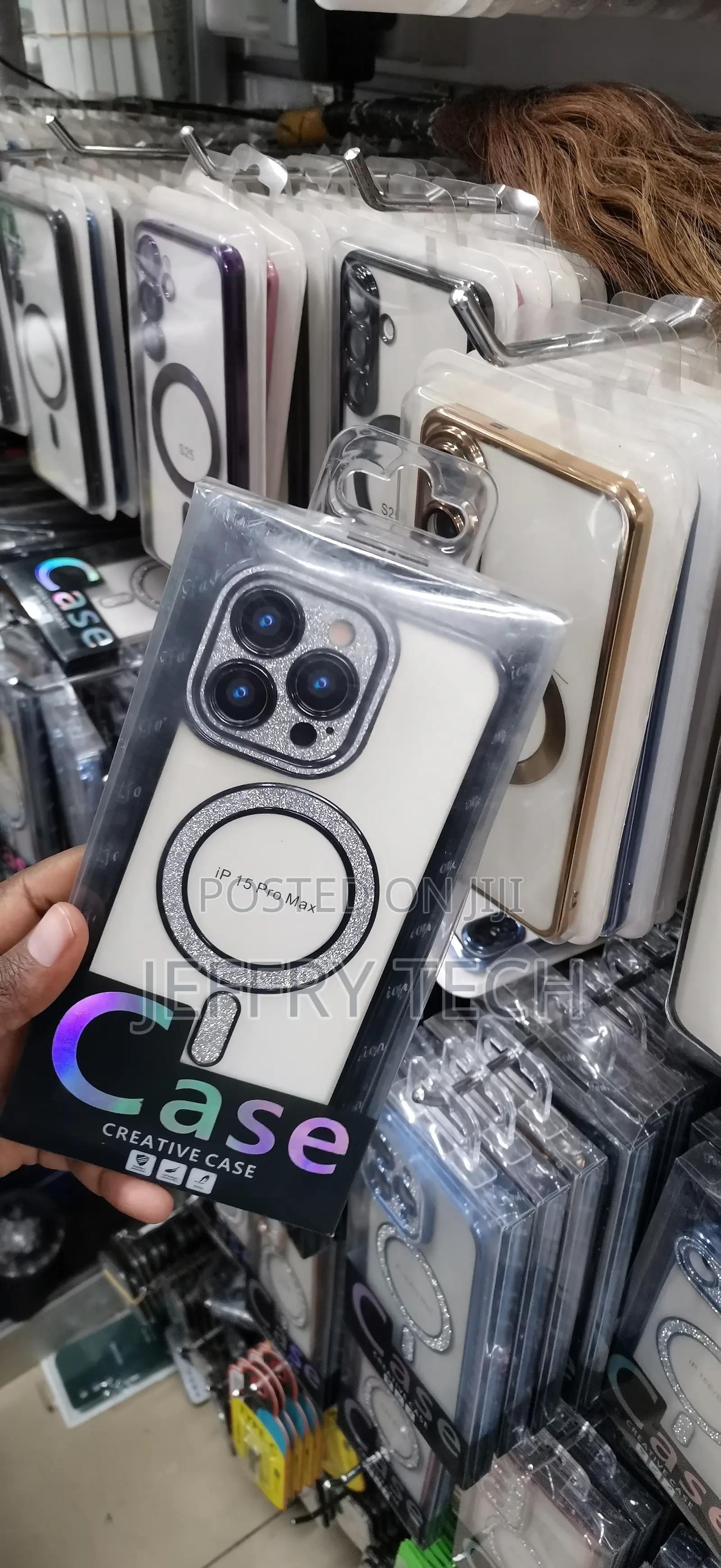 iPhone 15 Pro Max Magnetic Case-Bling Plating