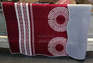 Quality Smooth Luxury Ultra Warm Weighted Bed Cover – Up to 6×7) – Tr