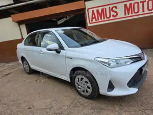 Toyota Axio 1.5 Hybrid 2WD 2019 White