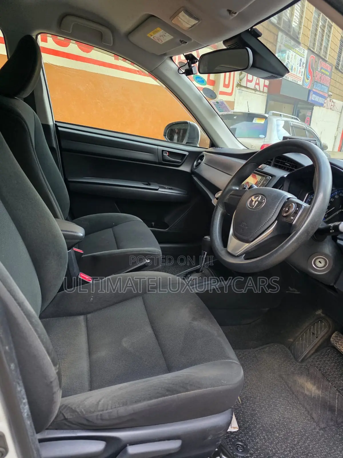 Toyota Axio 1.5 Hybrid 2WD 2019 White