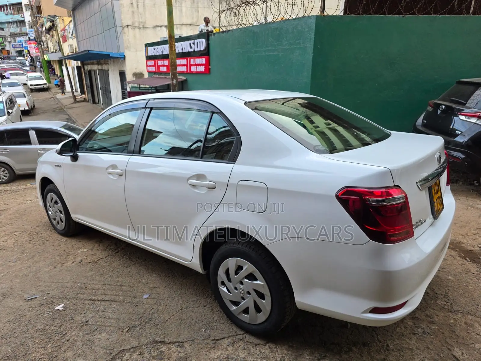 Toyota Axio 1.5 Hybrid 2WD 2019 White