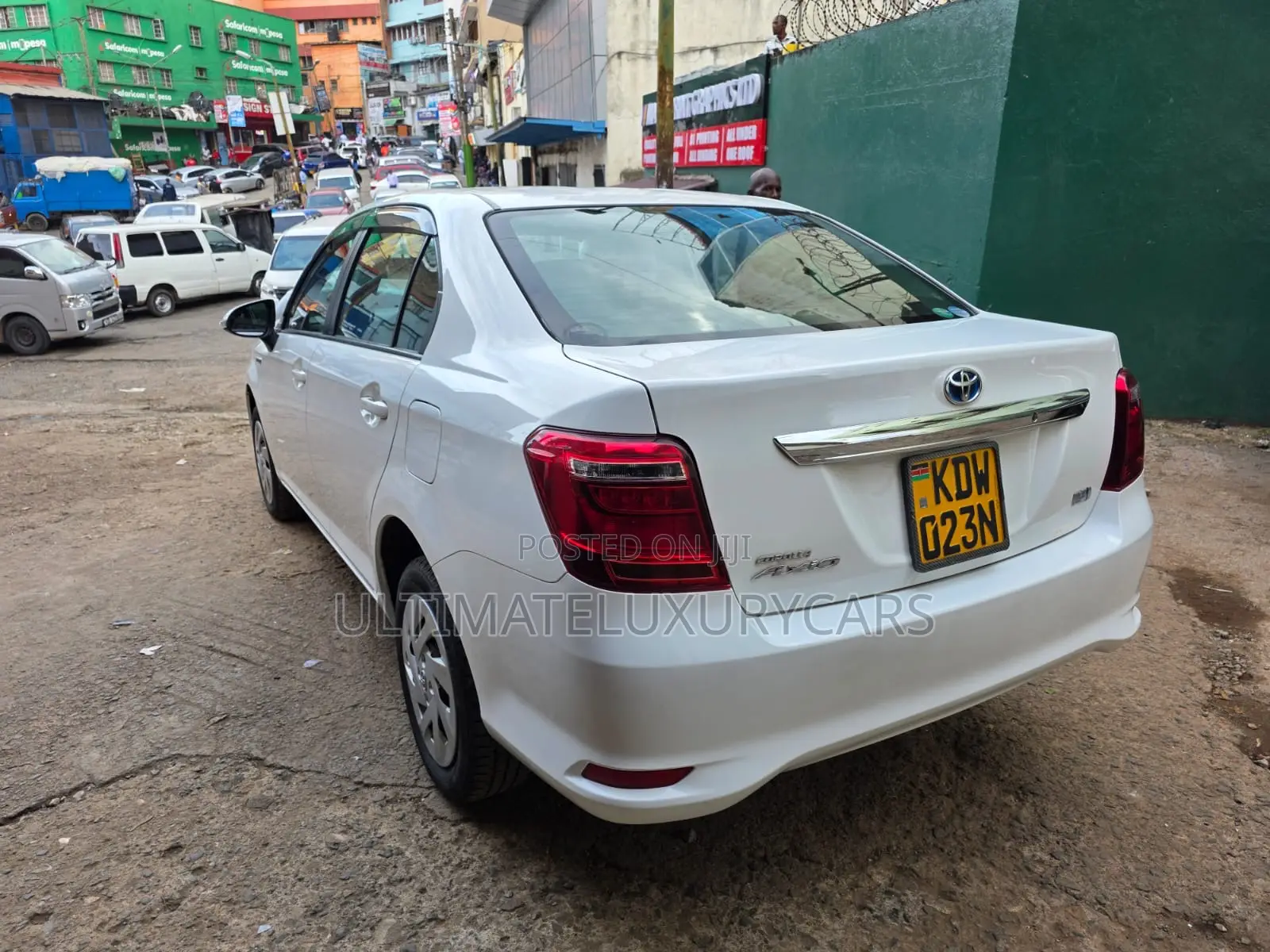 Toyota Axio 1.5 Hybrid 2WD 2019 White