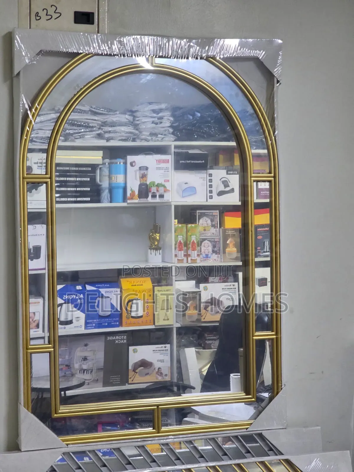 Elegant Arched Gold Frame Decorative Mirror_tt