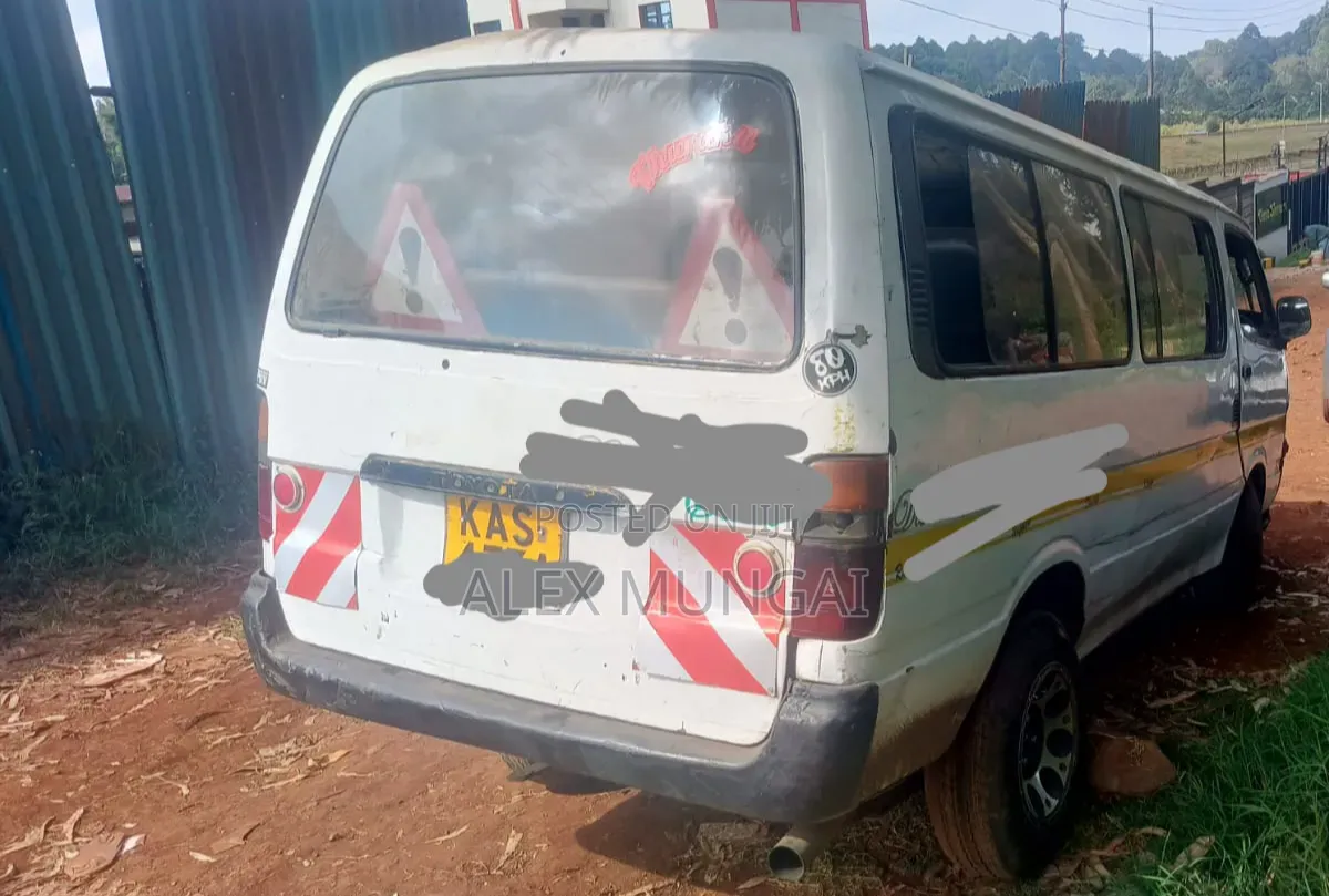 Toyota HiAce 1997 White
