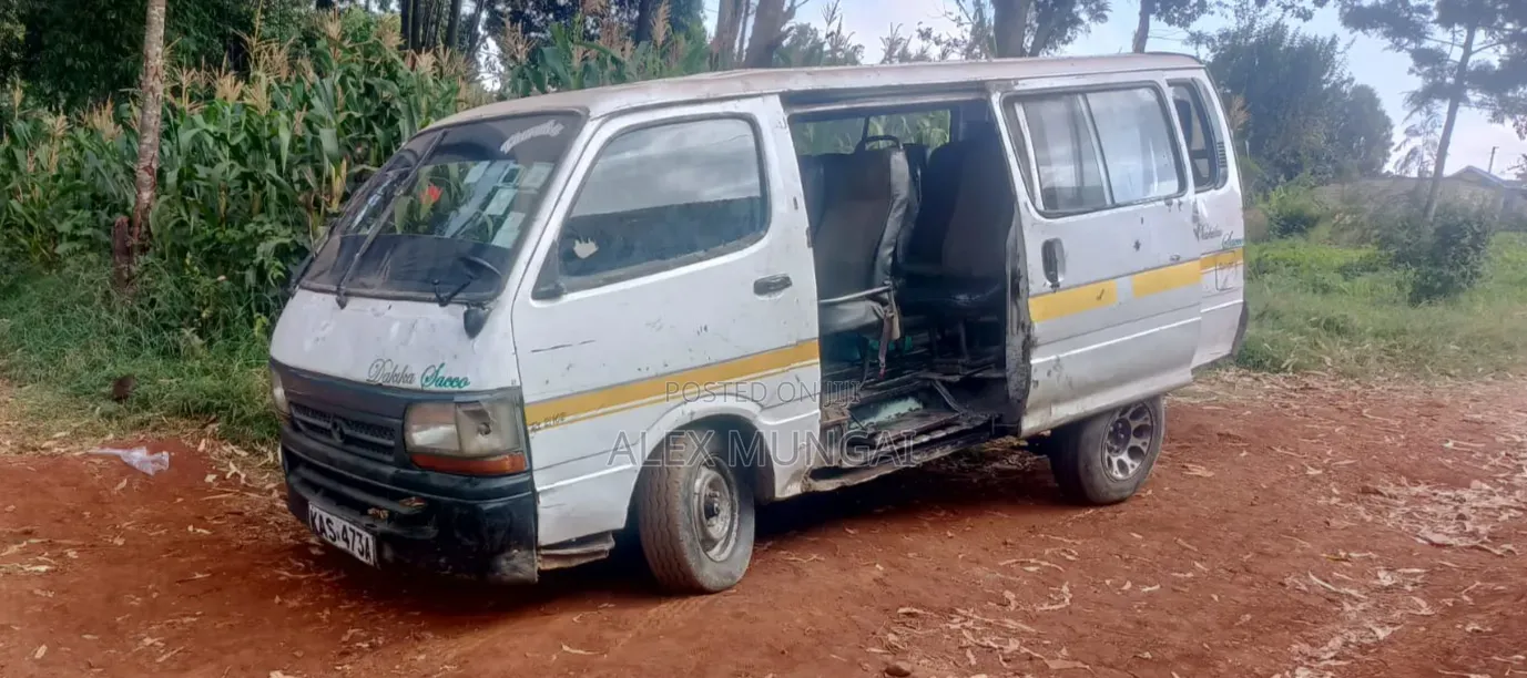 Toyota HiAce 1997 White
