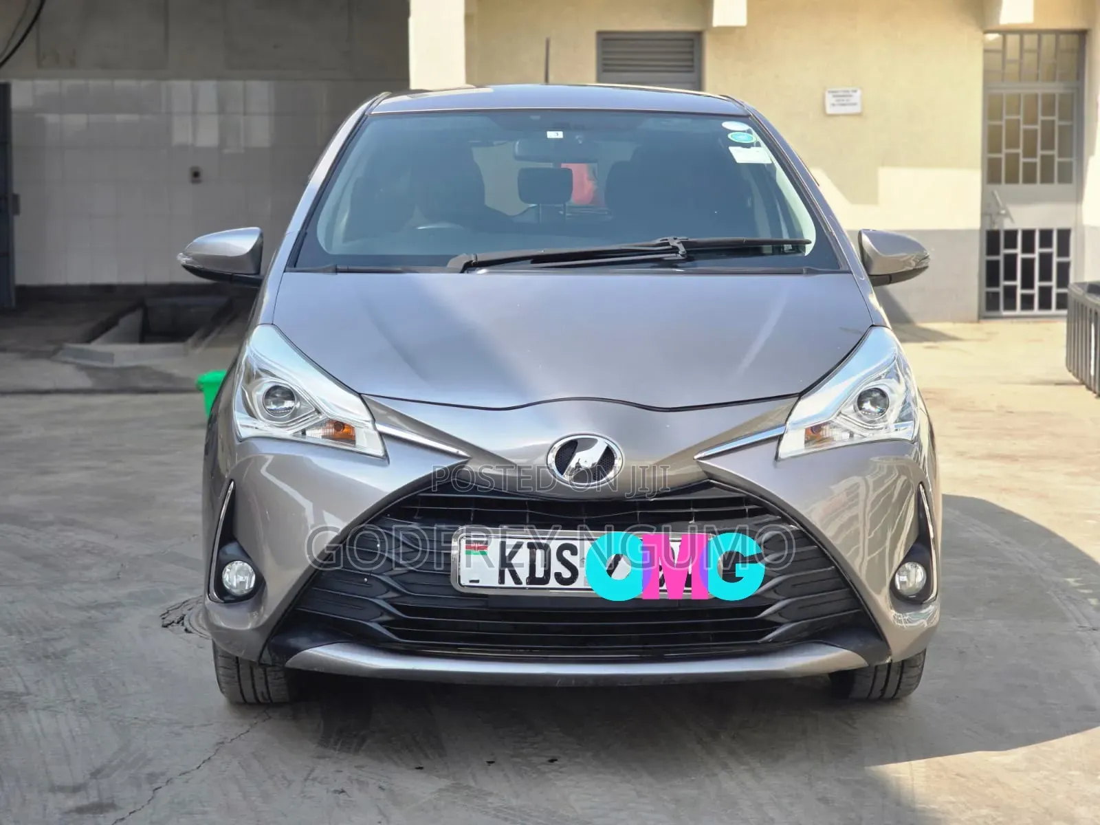Toyota Vitz 2018 Gray