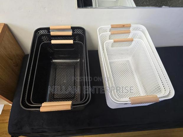3 Pcs Mesh Plastic Storage Baskets With Bamboo Handles. - thumbnail 3