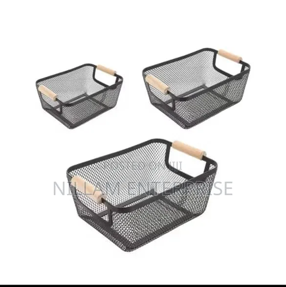 3 Pcs Mesh Plastic Storage Baskets With Bamboo Handles.