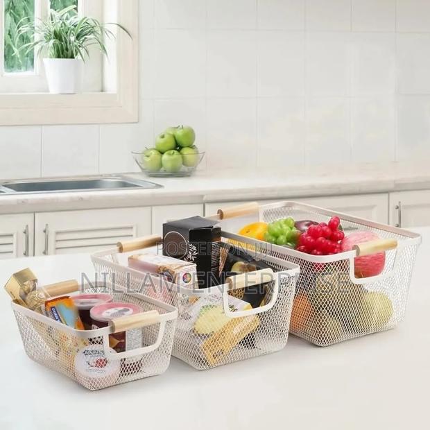 3 Pcs Mesh Plastic Storage Baskets With Bamboo Handles. - thumbnail 5