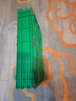 Parrot Green Small Polystack Crate 120
