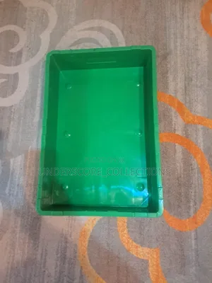 Parrot Green Small Polystack Crate 120