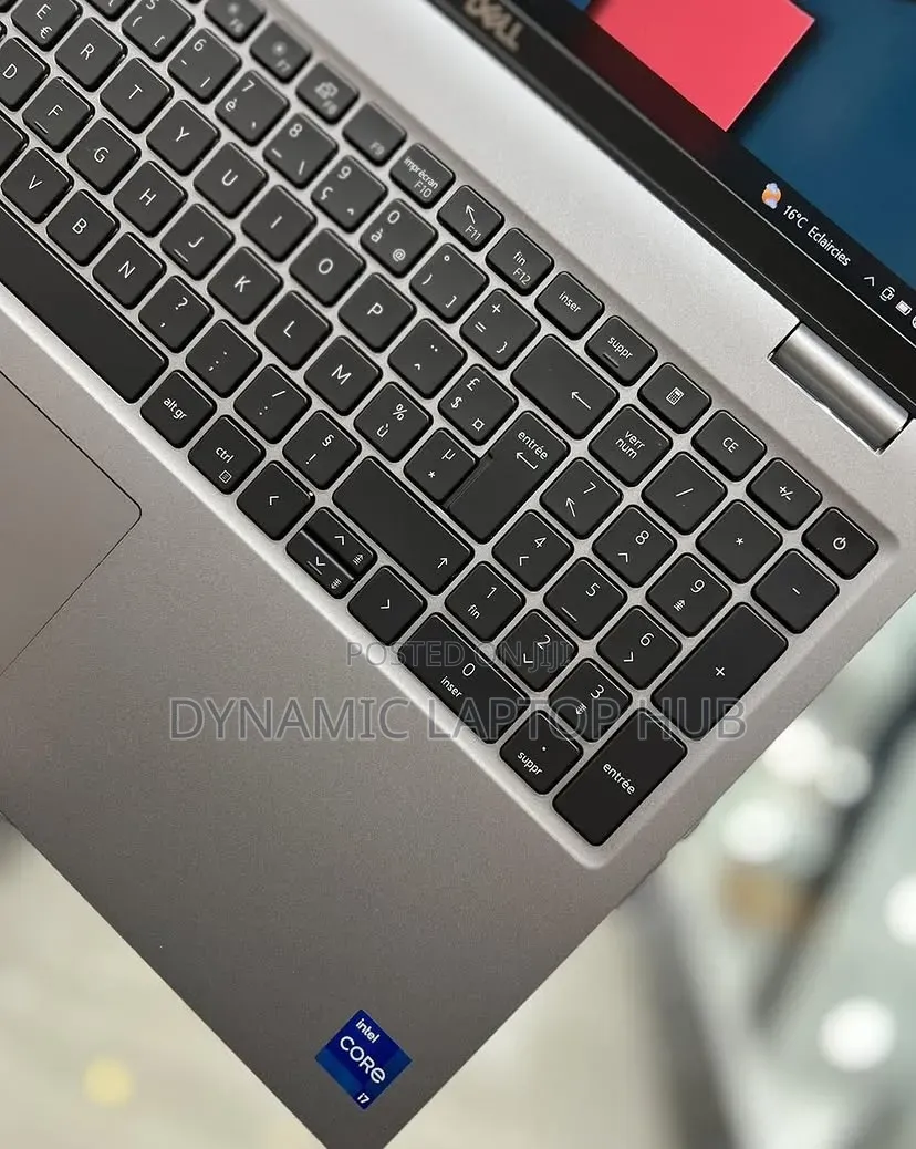 Laptop Dell Precision 3580 16GB Intel Core i7 SSD 512GB