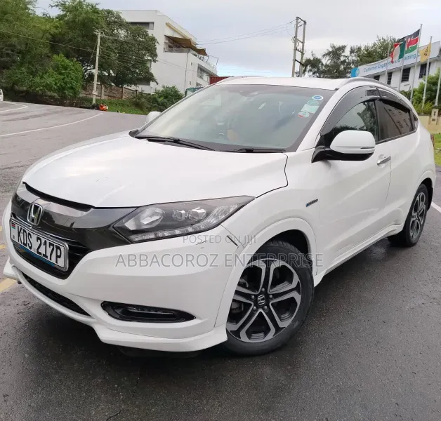 Honda Vezel 2017 White
