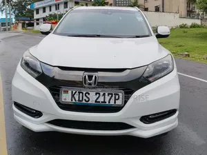 Honda Vezel 2017 White
