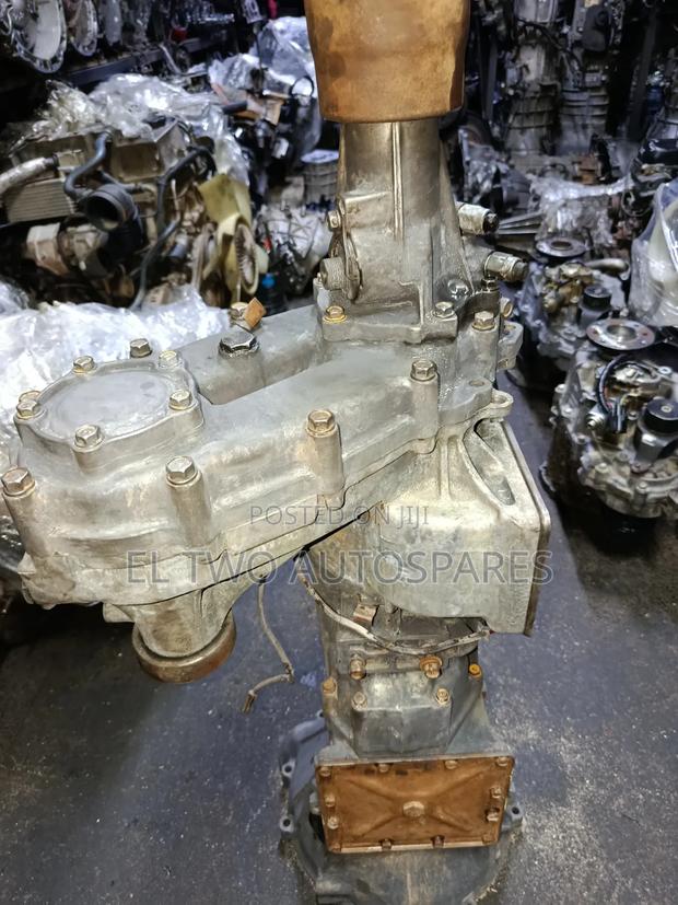 Mitsubishi V31 Gearbox Manual - main view