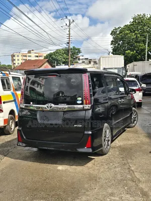 Toyota Noah 2017 Black