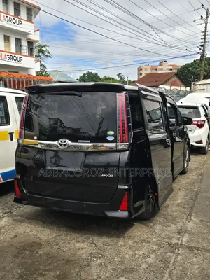 Toyota Noah 2017 Black