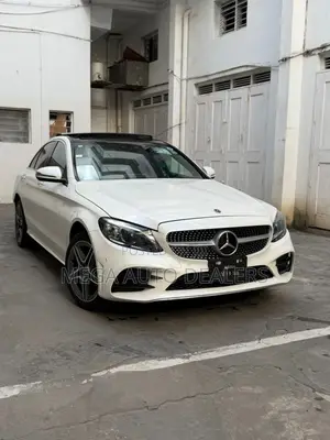 Mercedes-Benz C200 2019 White