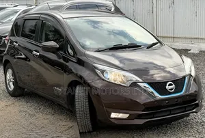 Nissan Note 2019 Maroon