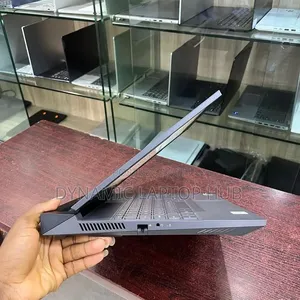 Laptop Dell G15 5530 16GB Intel Core i7 SSD 1T