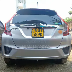 Honda Fit 2017 Silver