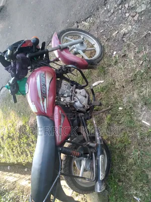 Bajaj Boxer 2016 Red