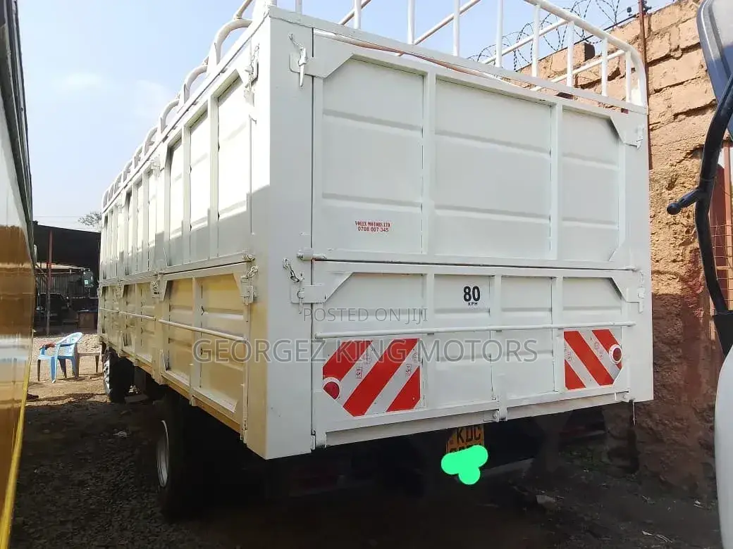 Isuzu Nqr Truck