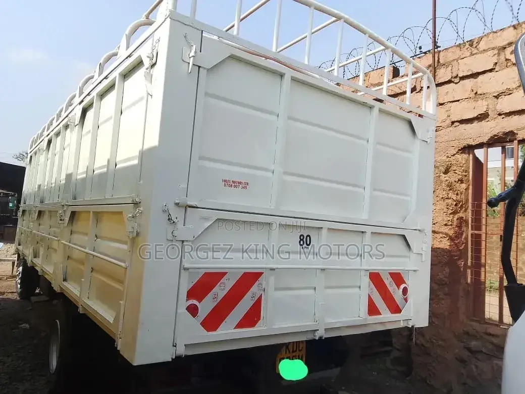 Isuzu Nqr Truck