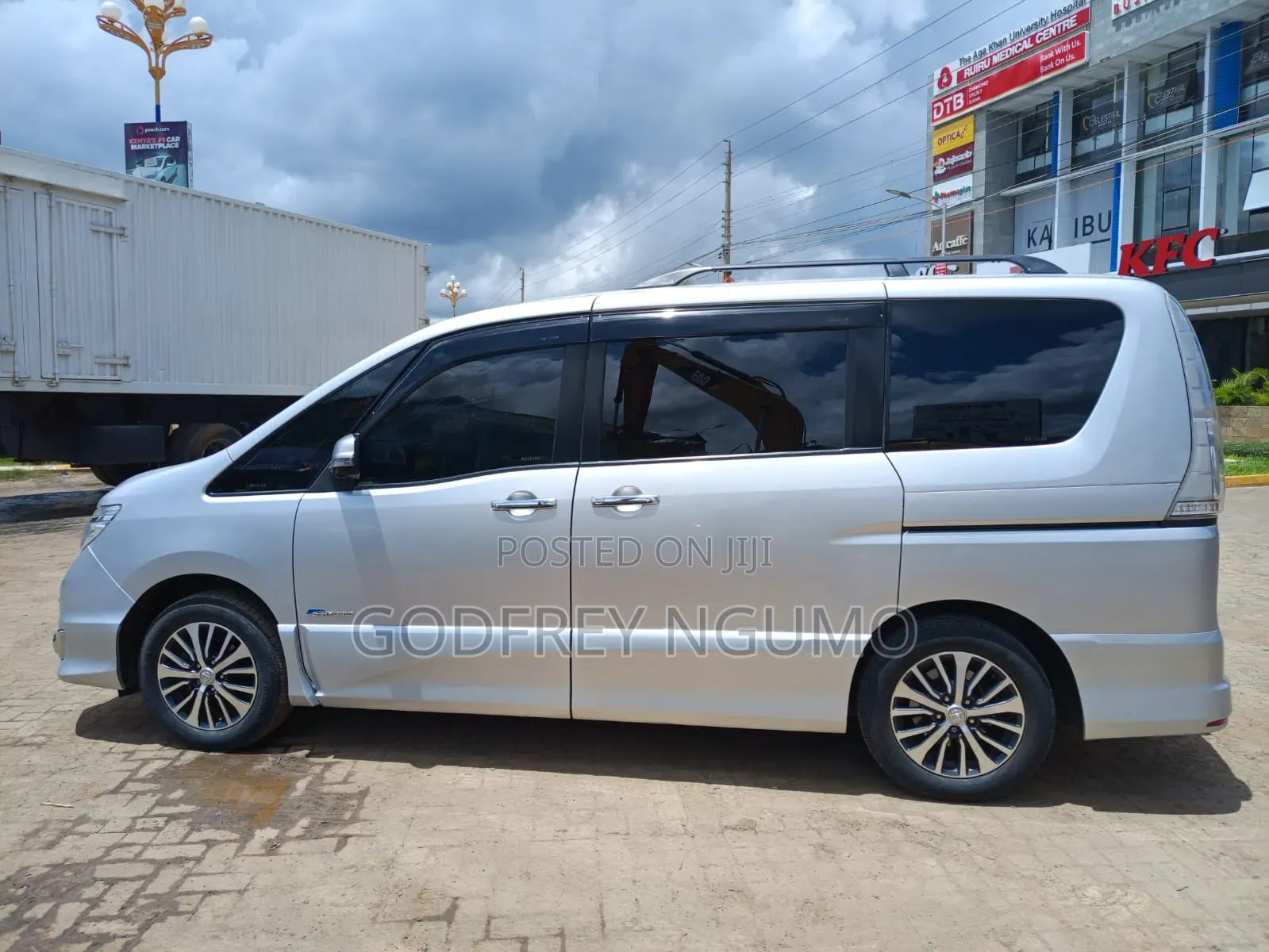 Nissan Advan 2015 Silver