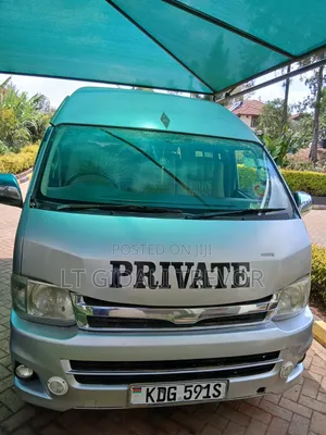 Toyota HiAce 2014 Silver