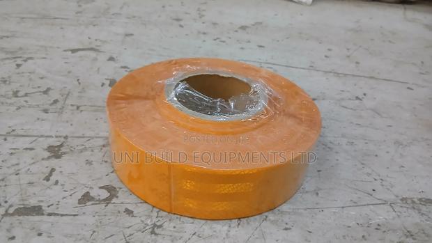 Reflective Tape 50mmx50mtrs - thumbnail 2