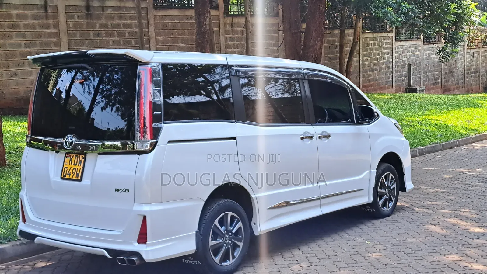 Toyota Noah 2018 White