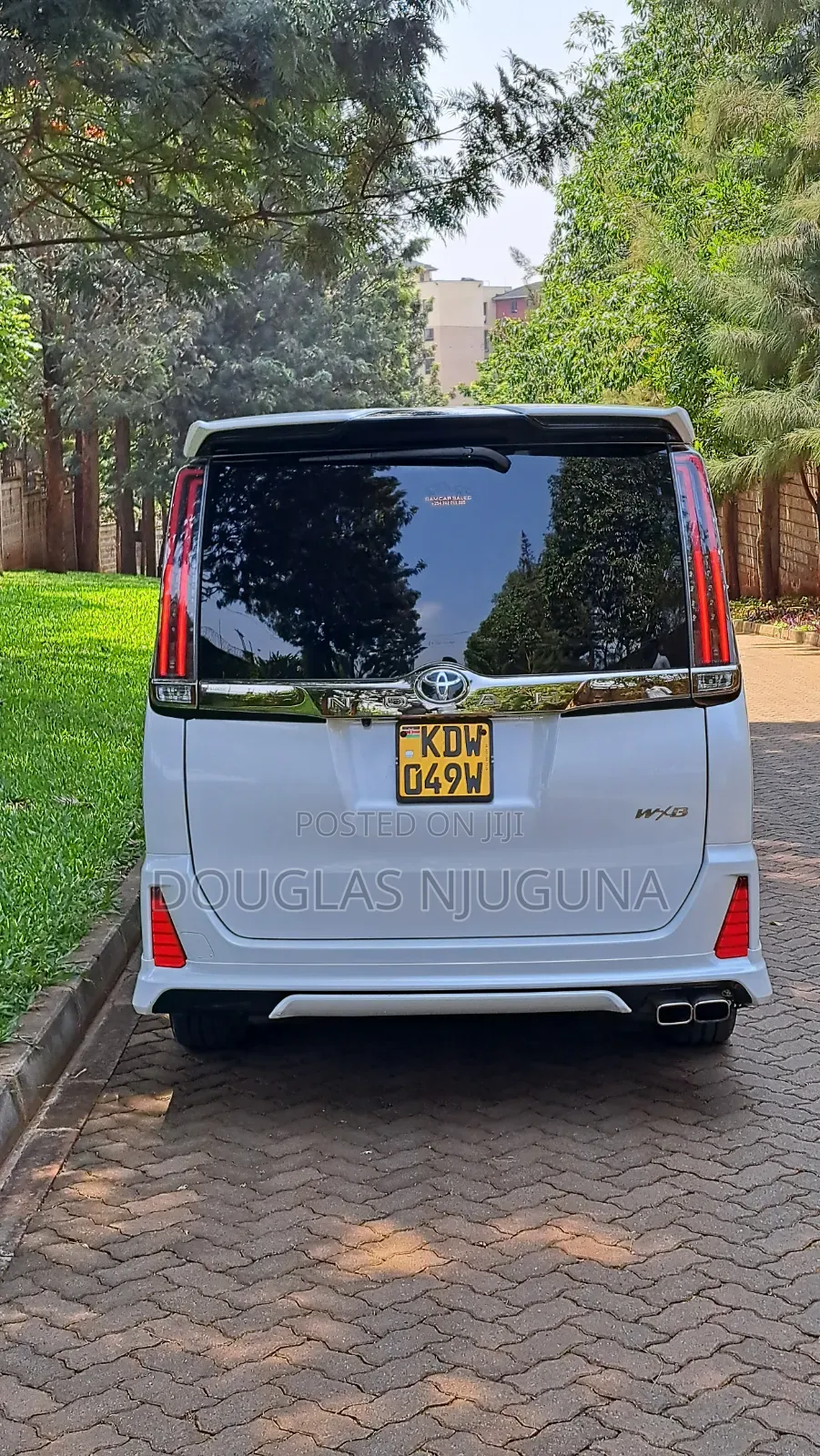 Toyota Noah 2018 White
