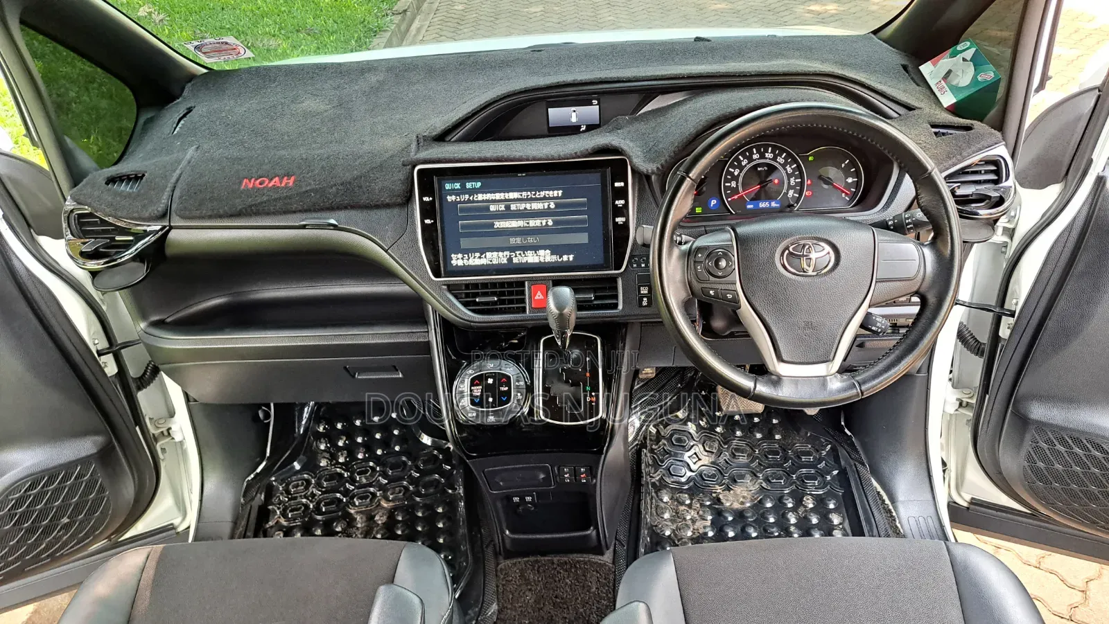 Toyota Noah 2018 White