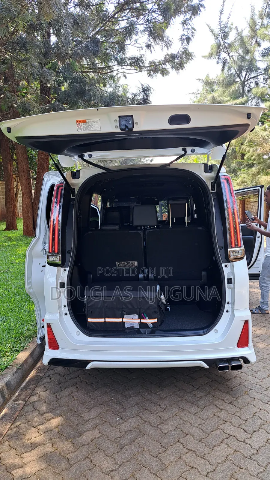 Toyota Noah 2018 White
