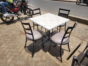 Low Flats Table Set