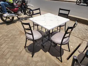 Low Flats Table Set