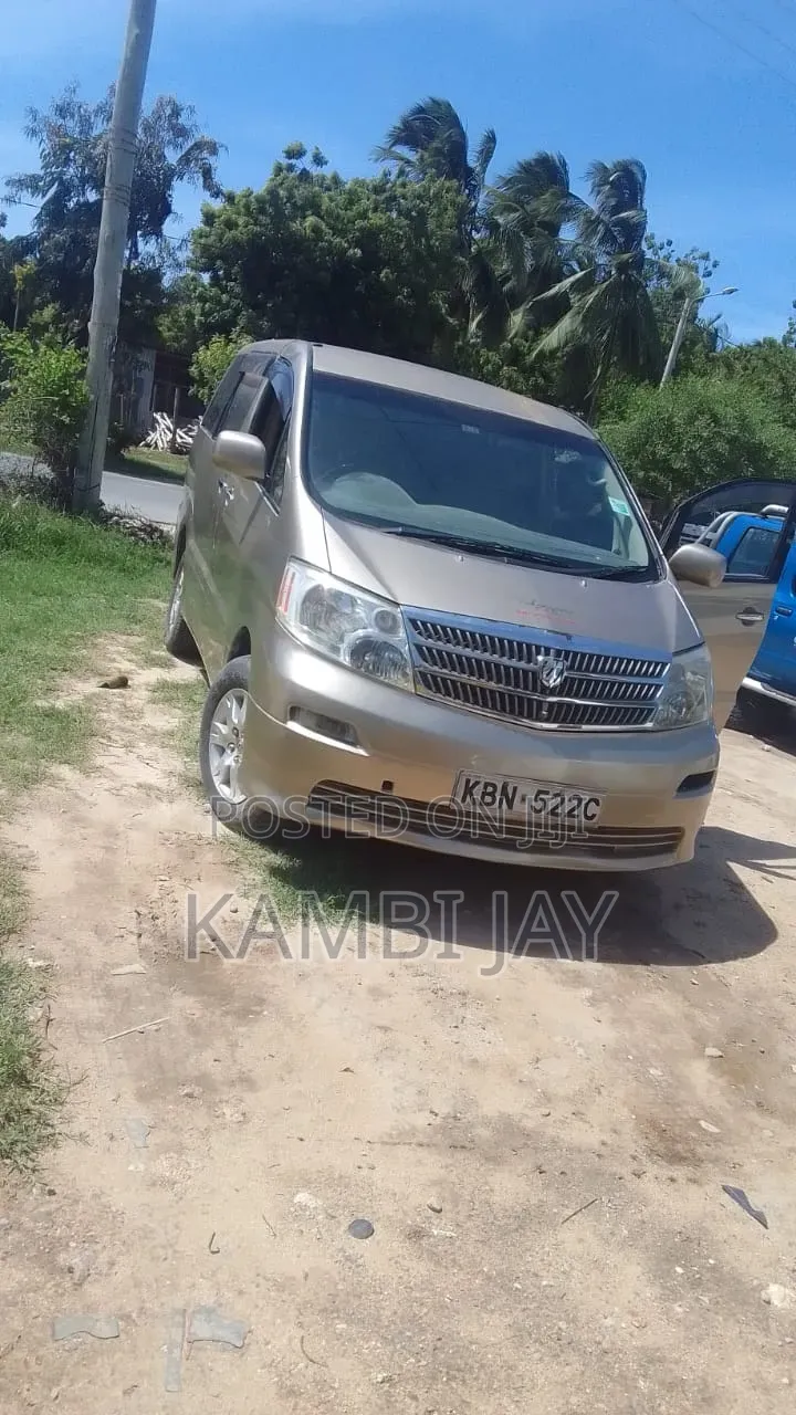 Toyota Alphard 2013