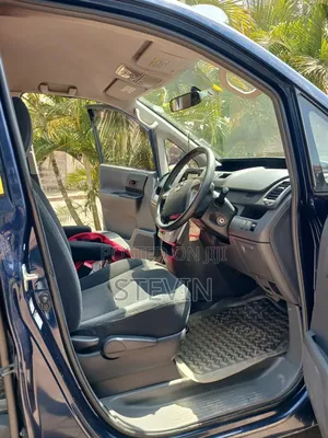 Toyota Noah 2009 Blue