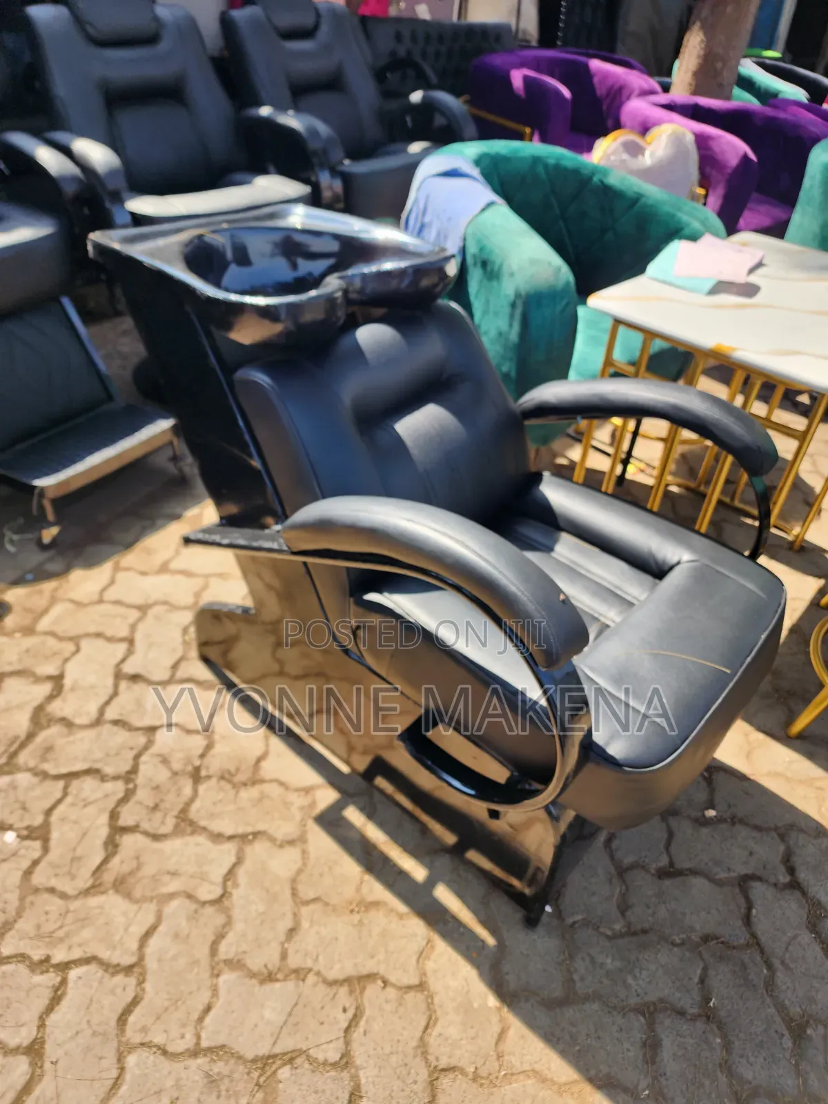 Black Salon Sink Chair