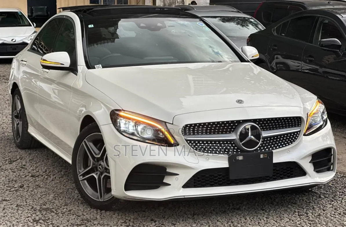 Mercedes-Benz C200 2019 Black
