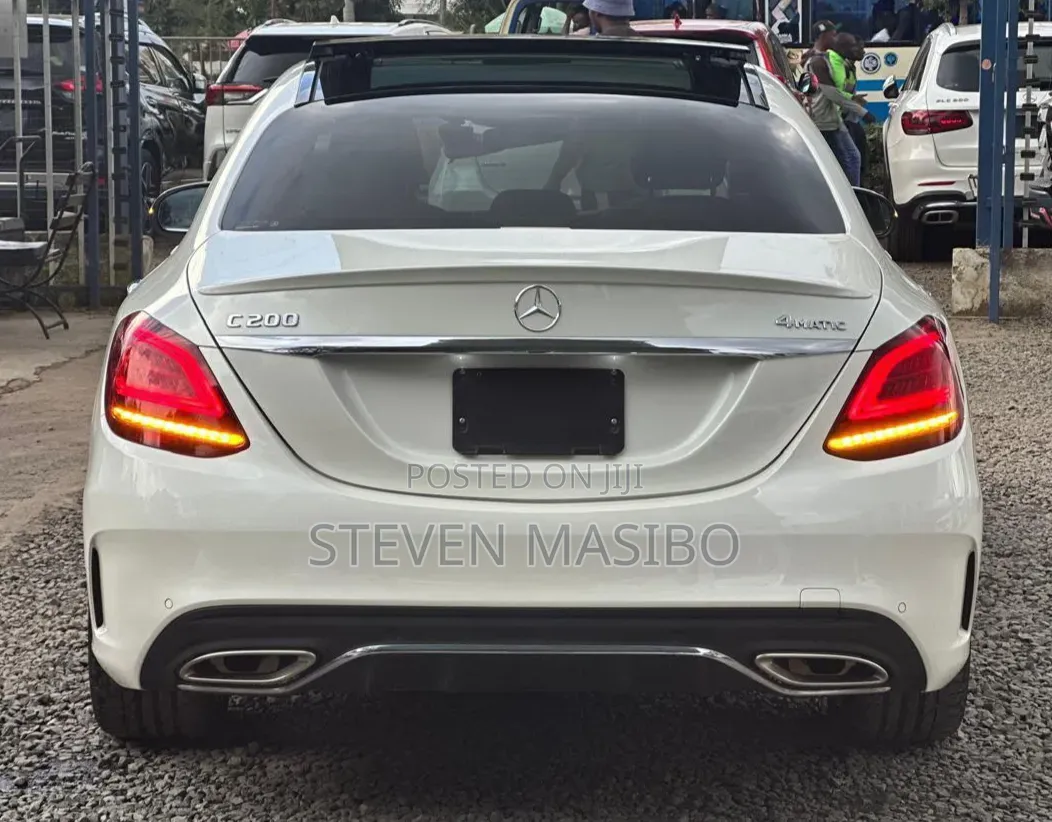 Mercedes-Benz C200 2019 Black