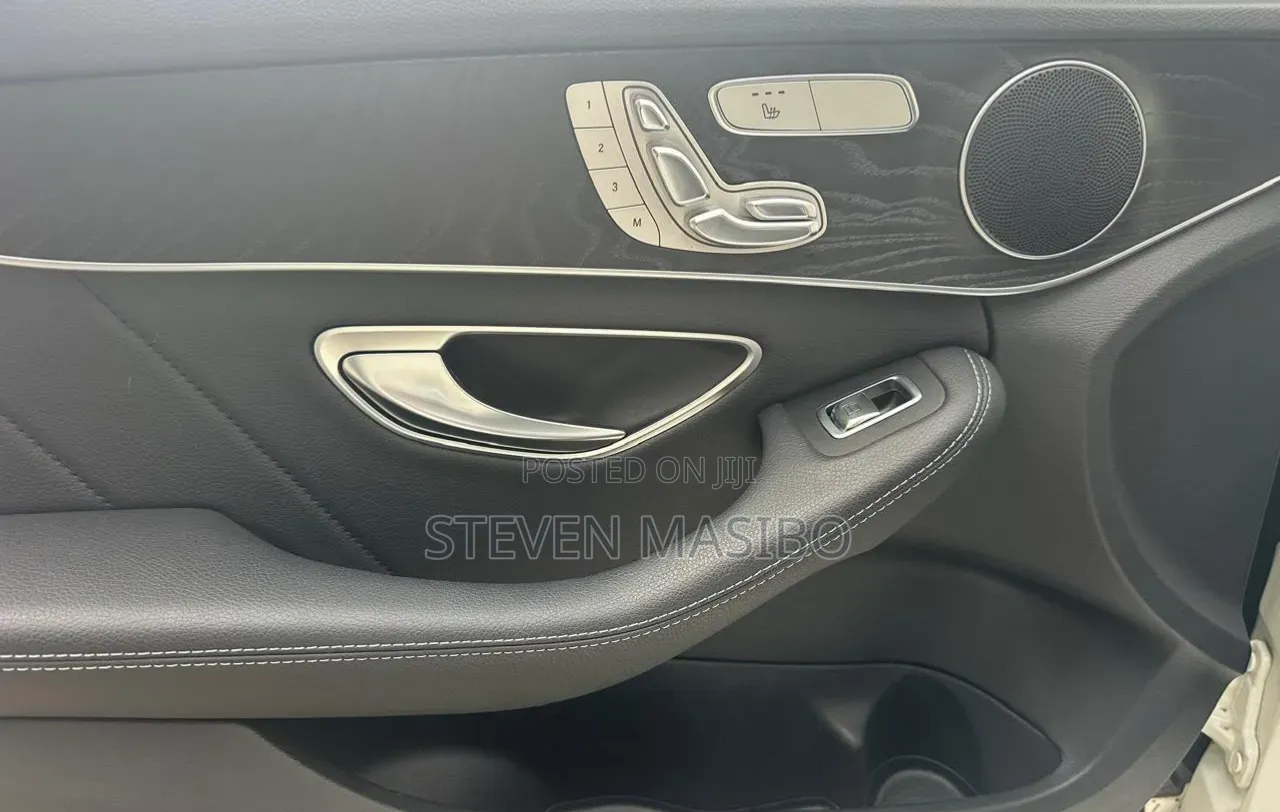 Mercedes-Benz C200 2019 Black