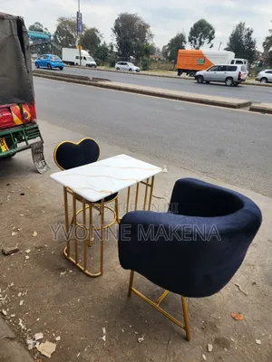 Manicure Styling Chairs and Table Set