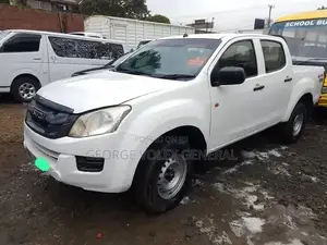 Isuzu D-MAX 2014 White