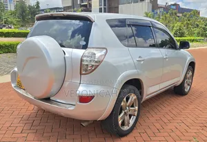 Toyota RAV4 2012 Silver