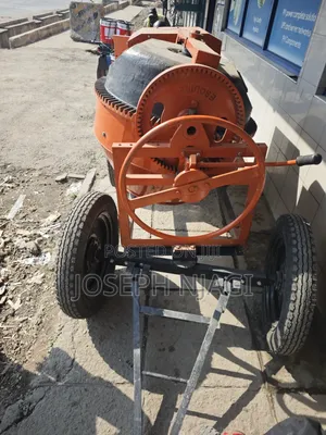 Esquire Nu 500 Be Concrete Mixer.