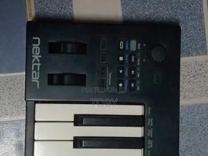 Nektar Impact Gx61 Midi Controller